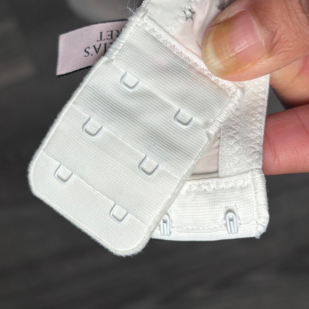 Victoria's Secret Push Up Bra Silver Star Print White Adjustable Straps 38D 403 - Picture 8 of 10